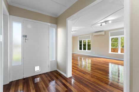 Photo of property in 30 Tararua Street, Pahiatua, 4910