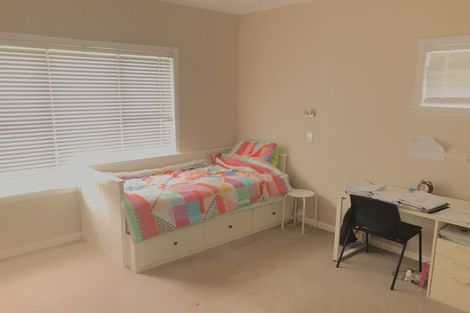 Photo of property in 19 Williamson Avenue, Belmont, Auckland, 0622