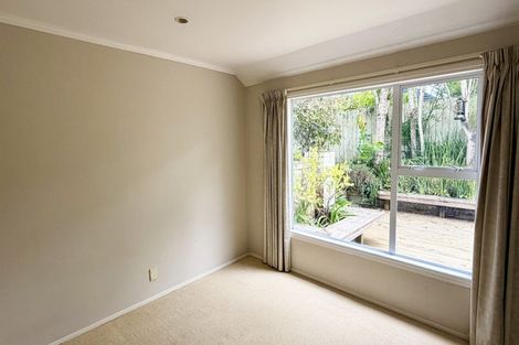 Photo of property in 50 Balmain Road, Chatswood, Auckland, 0626