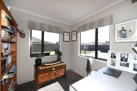 Photo of property in 12 Inglis Place, Mahora, Hastings, 4120