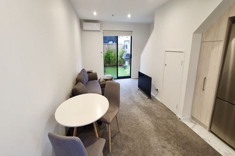 Photo of property in 7/22 Yeovil Road, Te Atatu Peninsula, Auckland, 0610