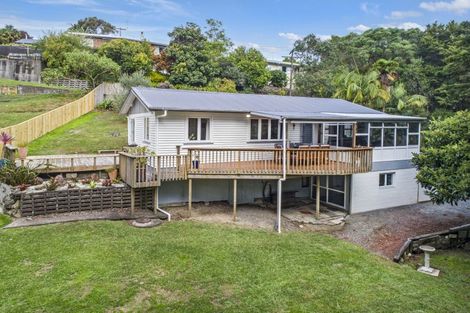Photo of property in 5 Memorial Drive, Parahaki, Whangarei, 0112