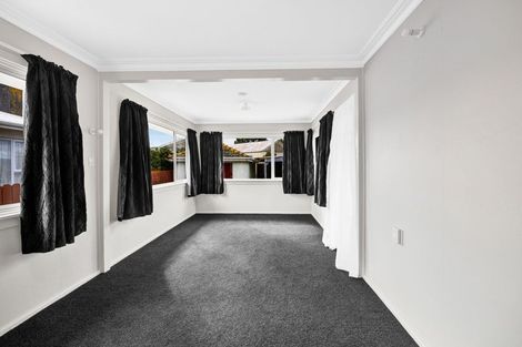 Photo of property in 18 Grey Street, Hawera, 4610