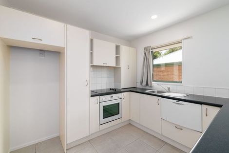 Photo of property in 4/6 Wainoni Road, Wainoni, Christchurch, 8061