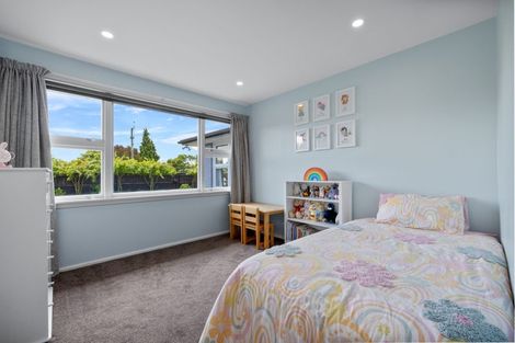 Photo of property in 31 Woodend Road, Woodend, 7610