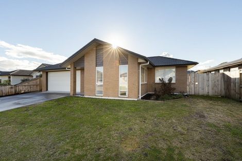 Photo of property in 22 Oka Street, Papamoa Beach, Papamoa, 3118