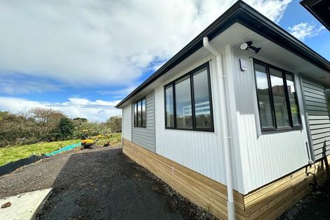 Photo of property in 8a Gracechurch Drive, Flat Bush, Auckland, 2016