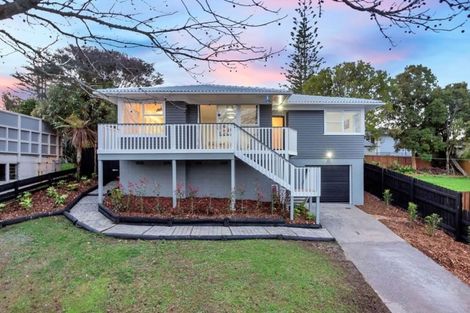 Photo of property in 17 Temuri Place, Glendene, Auckland, 0602