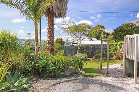 Photo of property in 2 Dalton Road, Snells Beach, 0920