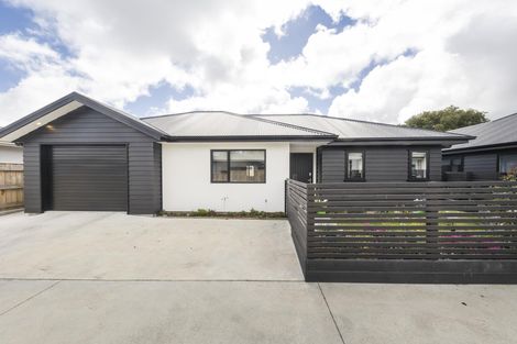 Photo of property in 24a Roberts Line, Kelvin Grove, Palmerston North, 4414