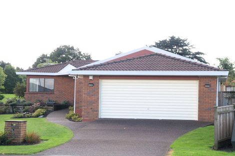 Photo of property in 39 Golfland Drive, Golflands, Auckland, 2013
