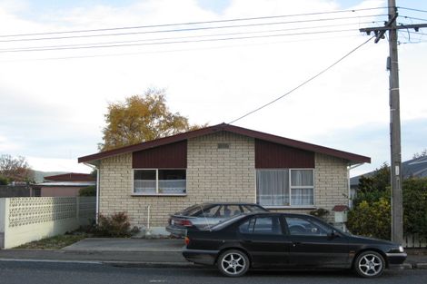 Photo of property in 3 Cross Street, Milton, 9220