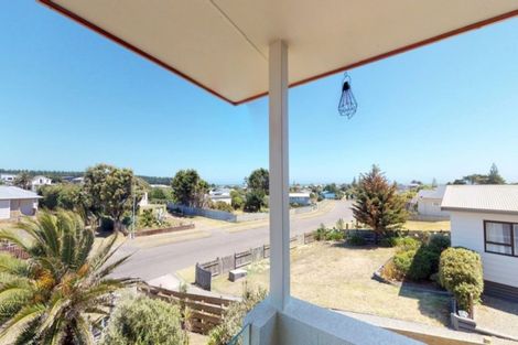 Photo of property in 13 Aranui Avenue, Waitarere Beach, Levin, 5510