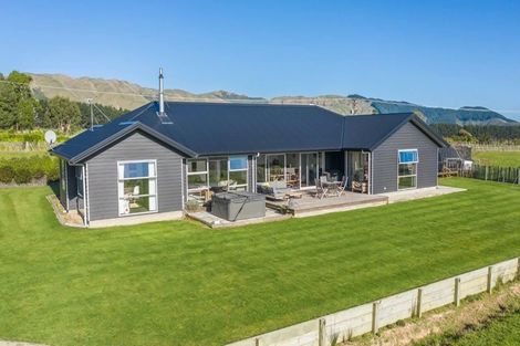 Photo of property in 40 Te Rohenga Road, Koputaroa, Levin, 5571