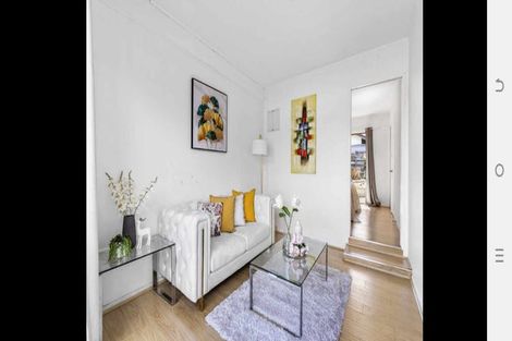 Photo of property in 1/14a Kurnell Drive, Botany Downs, Auckland, 2010