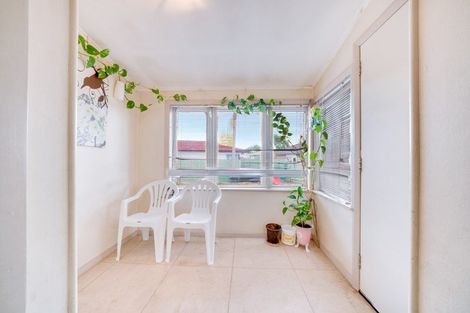 Photo of property in 1/40 Hill Crescent, Papakura, 2110