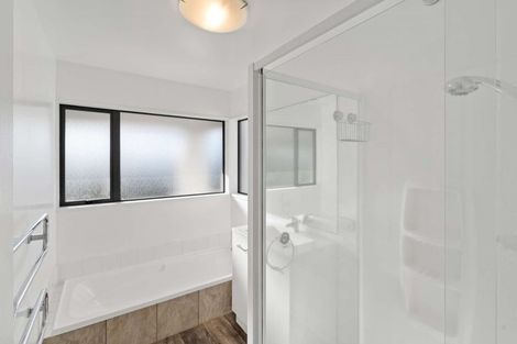 Photo of property in 15 Stronsay Lane, Hillsborough, Christchurch, 8022