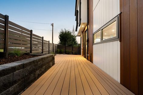Photo of property in 51a Gordon Avenue, Forrest Hill, Auckland, 0620
