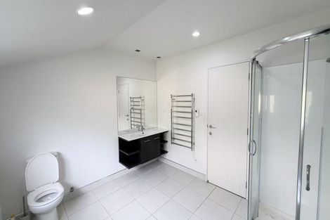 Photo of property in 9 Amber Glen, Albany, Auckland, 0632
