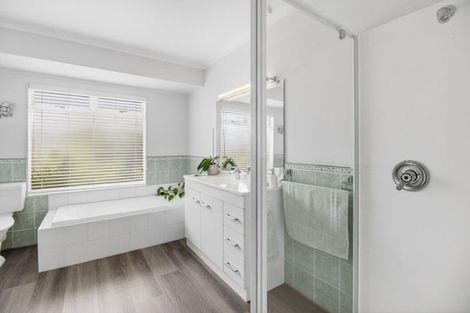 Photo of property in 1/12 Bannings Way, Hobsonville, Auckland, 0618