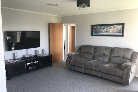 Photo of property in 4 Acacia Street, Kelvin Grove, Palmerston North, 4414