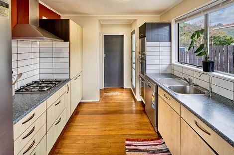 Photo of property in 14 Indiana Grove, Totara Park, Upper Hutt, 5018