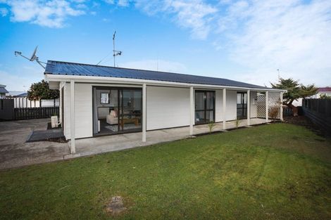 Photo of property in 8 Brightwell Place, Nawton, Hamilton, 3200