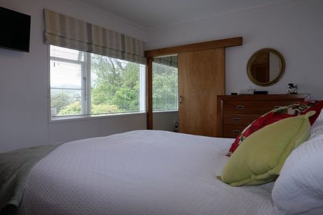 Photo of property in 82 Severn Street, Island Bay, Wellington, 6023