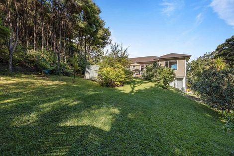 Photo of property in 127 Whangaparaoa Road, Red Beach, 0932