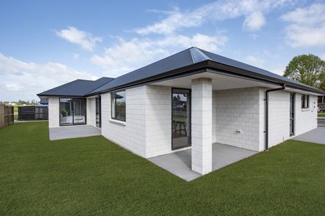 Photo of property in 2/130 Richmond Street, Petone, Lower Hutt, 5012