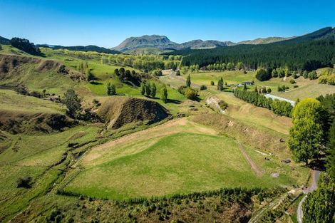 Photo of property in 2106b Kahuranaki Road, Elsthorpe, 4295