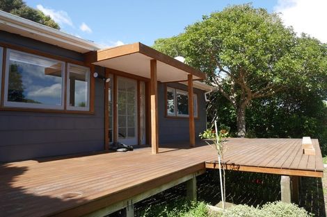 Photo of property in 82 Cluny Road, Plimmerton, Porirua, 5026