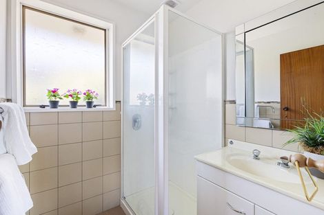 Photo of property in 1/4 Queenspark Drive, Parklands, Christchurch, 8083