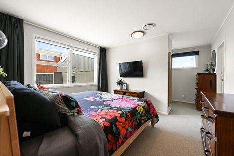 Photo of property in 43 Hillcrest Road, Hillcrest, Hamilton, 3216