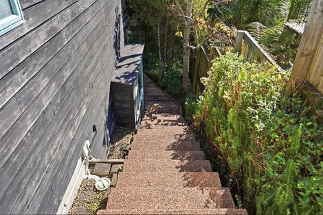Photo of property in 1/11 Saddleback Rise, Murrays Bay, Auckland, 0630