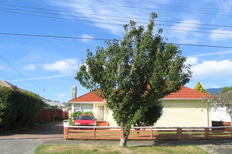 Photo of property in 9 Robertson Street, Elderslea, Upper Hutt, 5018