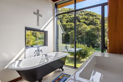 Photo of property in 113 Bucks Road, Tauwharenikau, Featherston, 5773