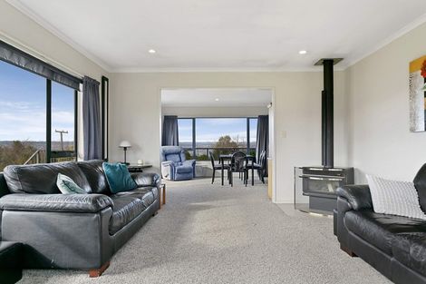 Photo of property in 38 Kinder Street, Acacia Bay, Taupo, 3330