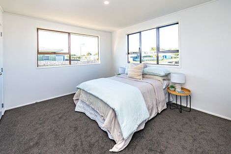 Photo of property in 4 Kupe Place, Castlecliff, Whanganui, 4501