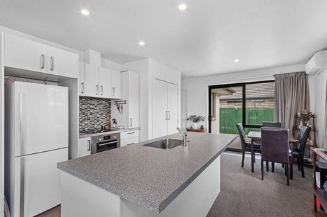 Photo of property in 174a Bowhill Road, New Brighton, Christchurch, 8083