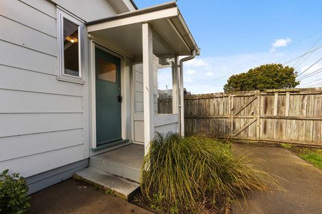 Photo of property in 1/24 Stapletons Road, Richmond, Christchurch, 8013