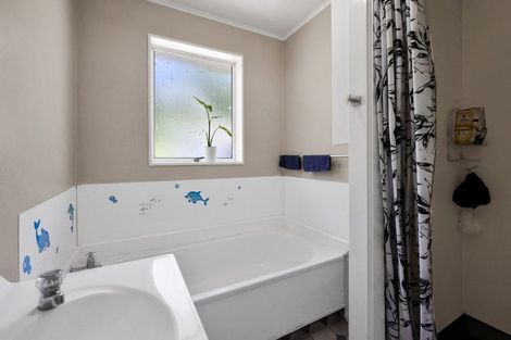 Photo of property in 13 Norfolk Street, Patea, 4520