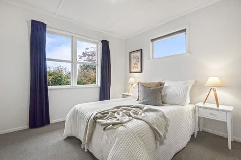 Photo of property in 72 Blakeborough Drive, Forrest Hill, Auckland, 0620