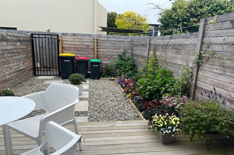 Photo of property in 4/255 Kilmore Street, Christchurch Central, Christchurch, 8011