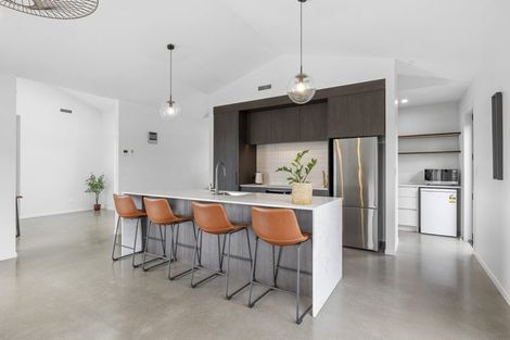 Photo of property in 54 Fernbrook Drive, Hurworth, New Plymouth, 4310