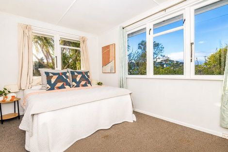 Photo of property in 37 Mana Avenue, Titahi Bay, Porirua, 5022