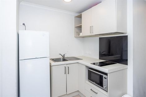 Photo of property in 12 Crescent Court, Melville, Hamilton, 3206