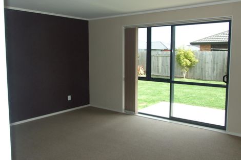 Photo of property in 53 Meridian Grove, Kelvin Grove, Palmerston North, 4414