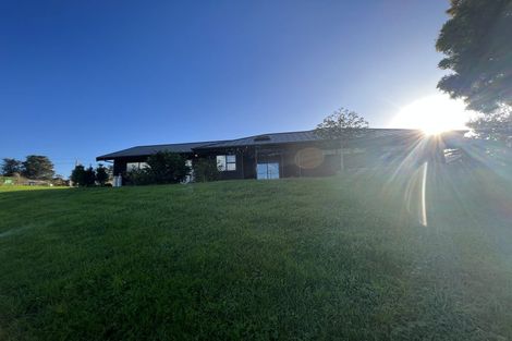 Photo of property in 73 Pomona Road, Kumeu, 0891