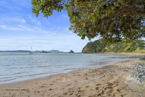 Photo of property in 58 Du Fresne Place, Russell, 0202